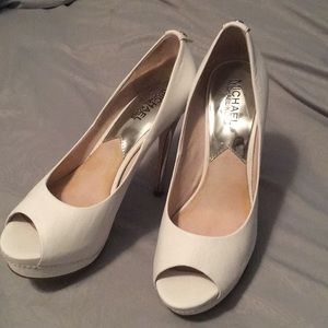 Michael Kors White heels